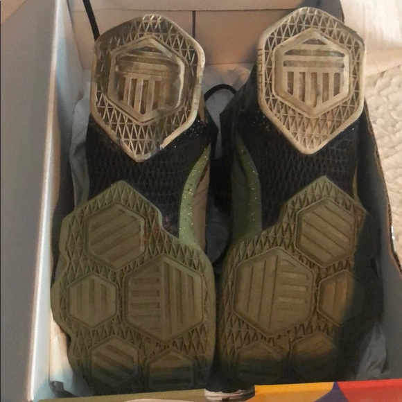 Men’s Nike Lebron XIII AS Sneakers - Picture 5 of 5